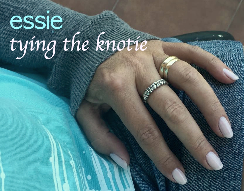 Essie tying the knotie